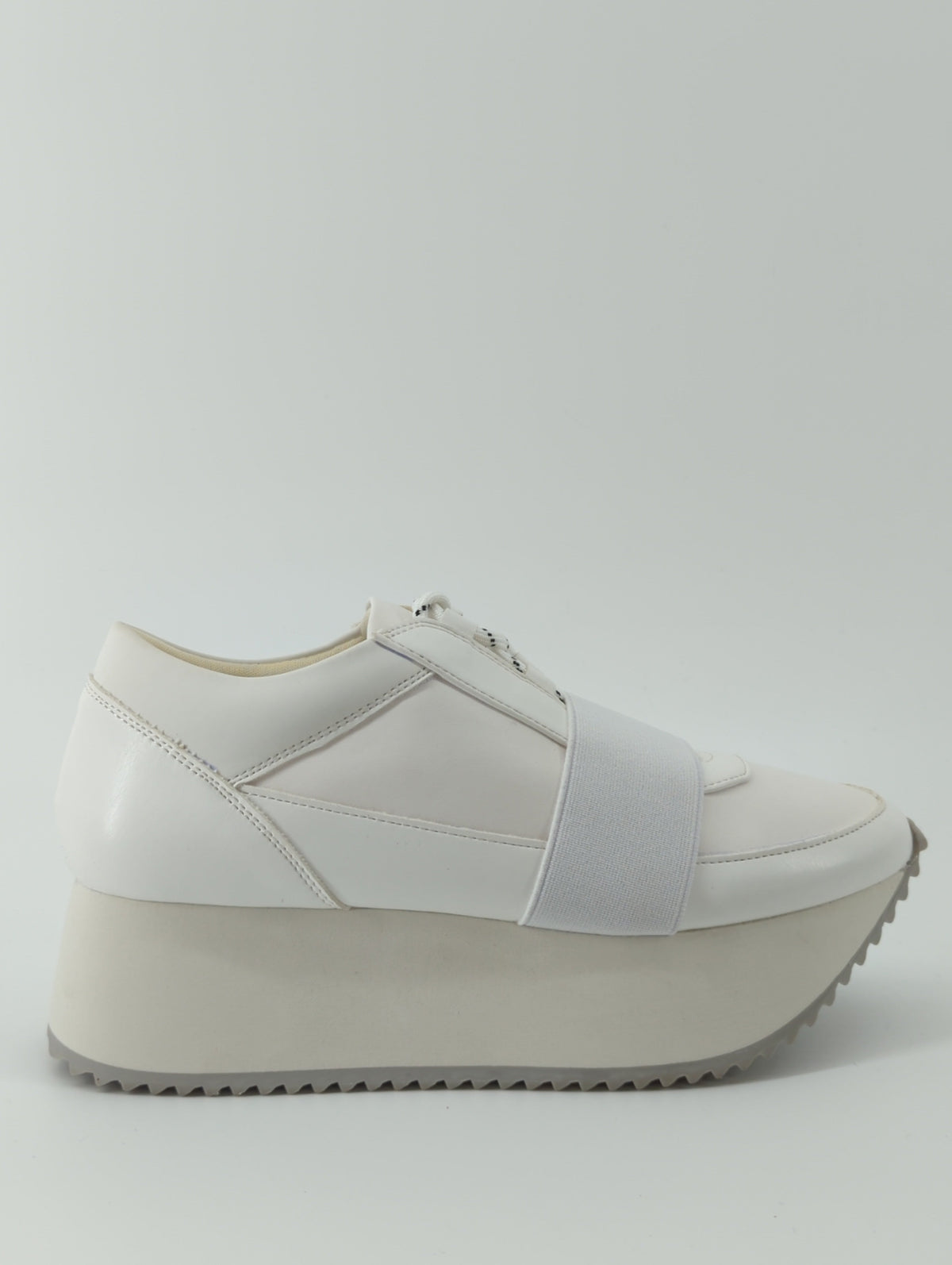 LACE UP PLATFORM SOLE SNEAKERS
