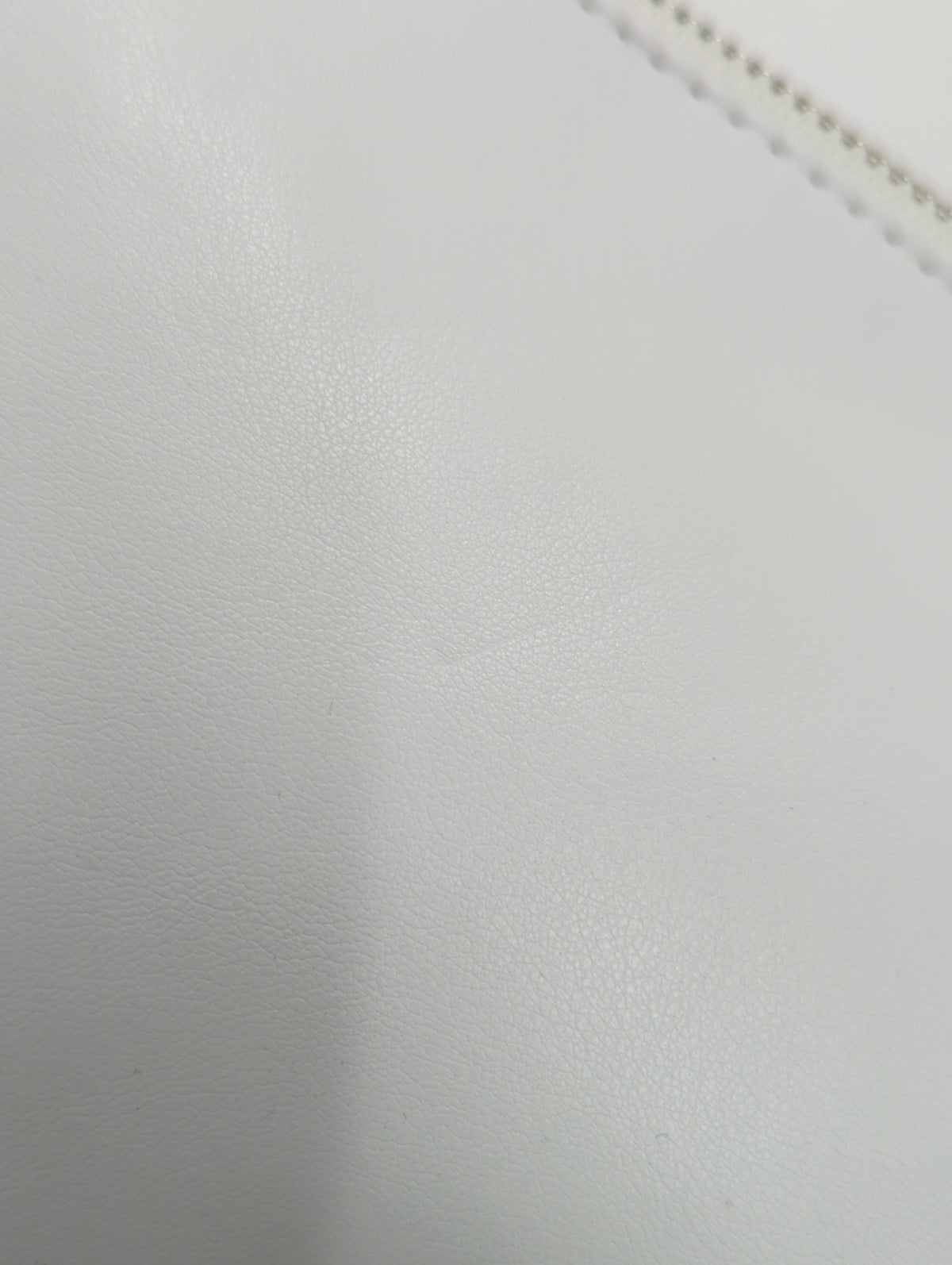 フェイクレザーショルダーバッグ