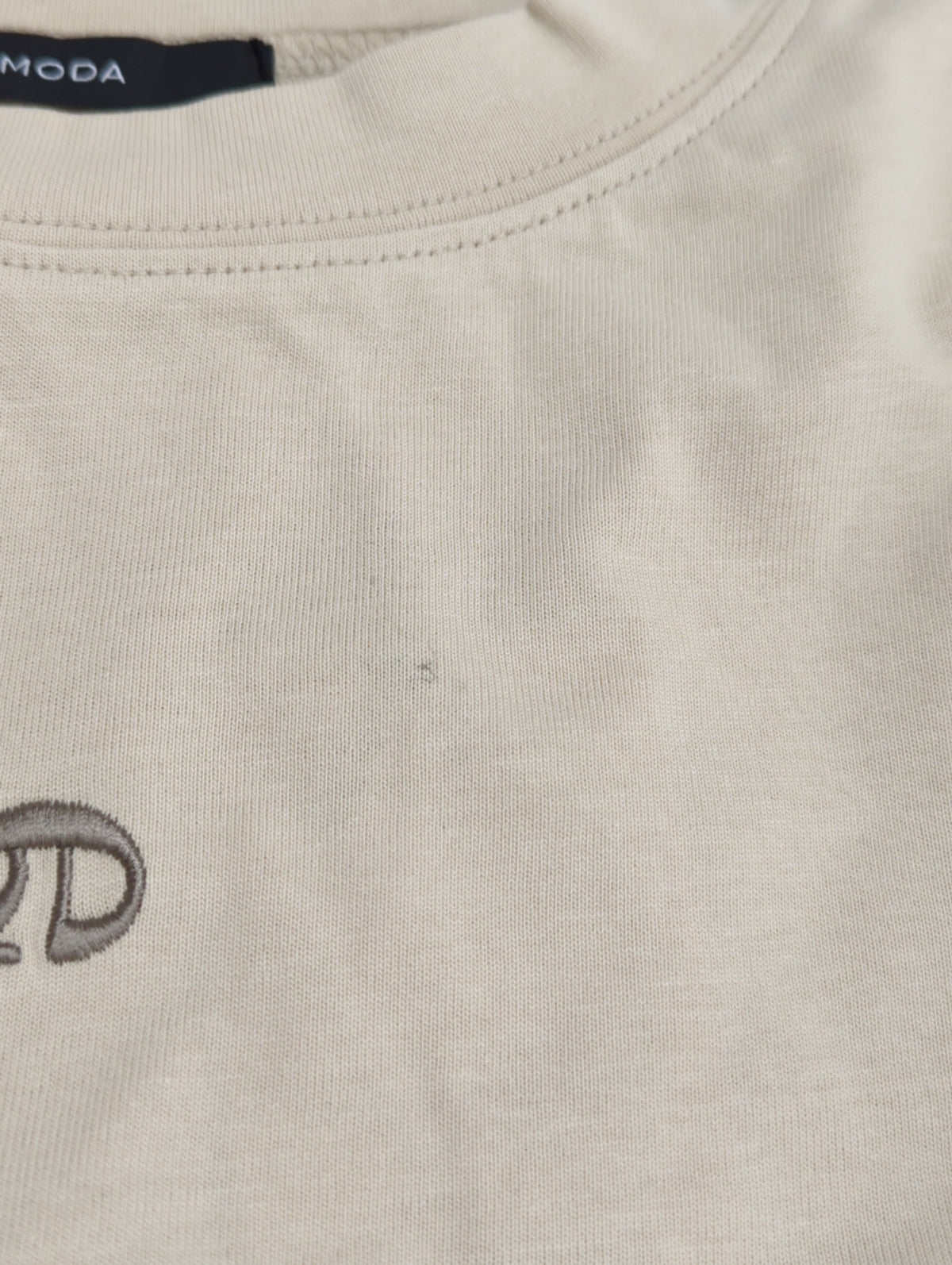 ロゴミニマルTシャツ