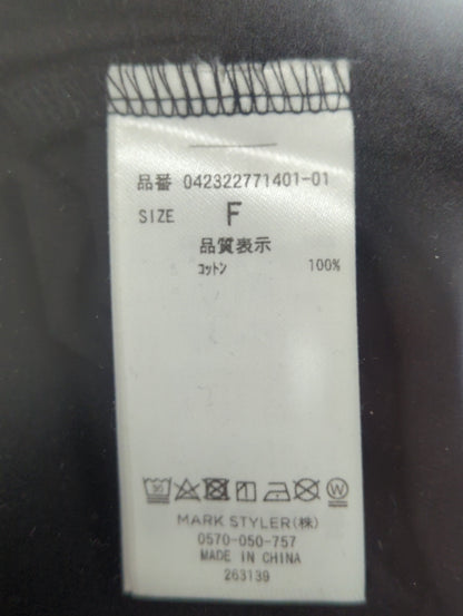 ロゴミニマルTシャツ