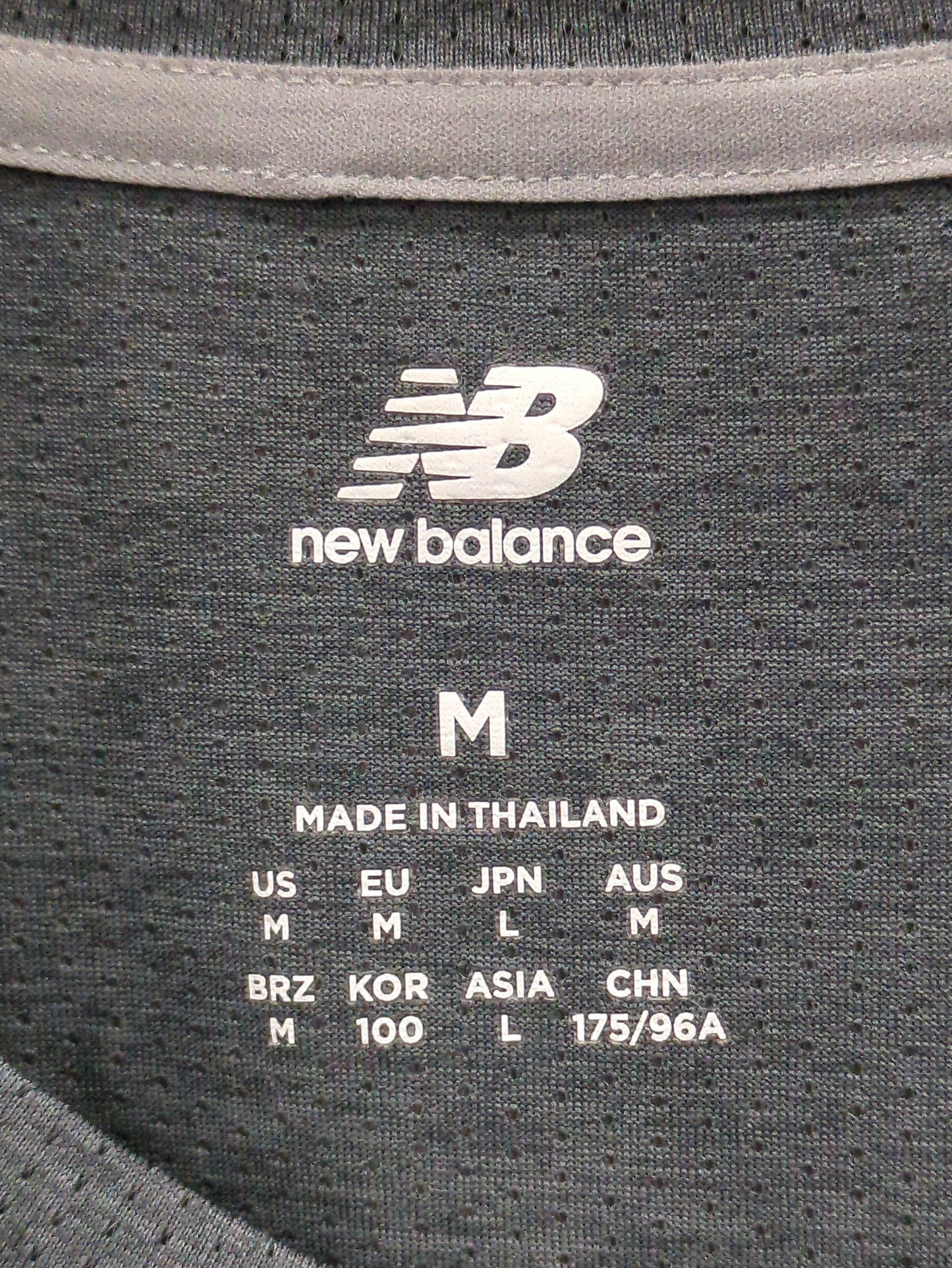 Athletics グラフィック ショートスリーブTシャツ