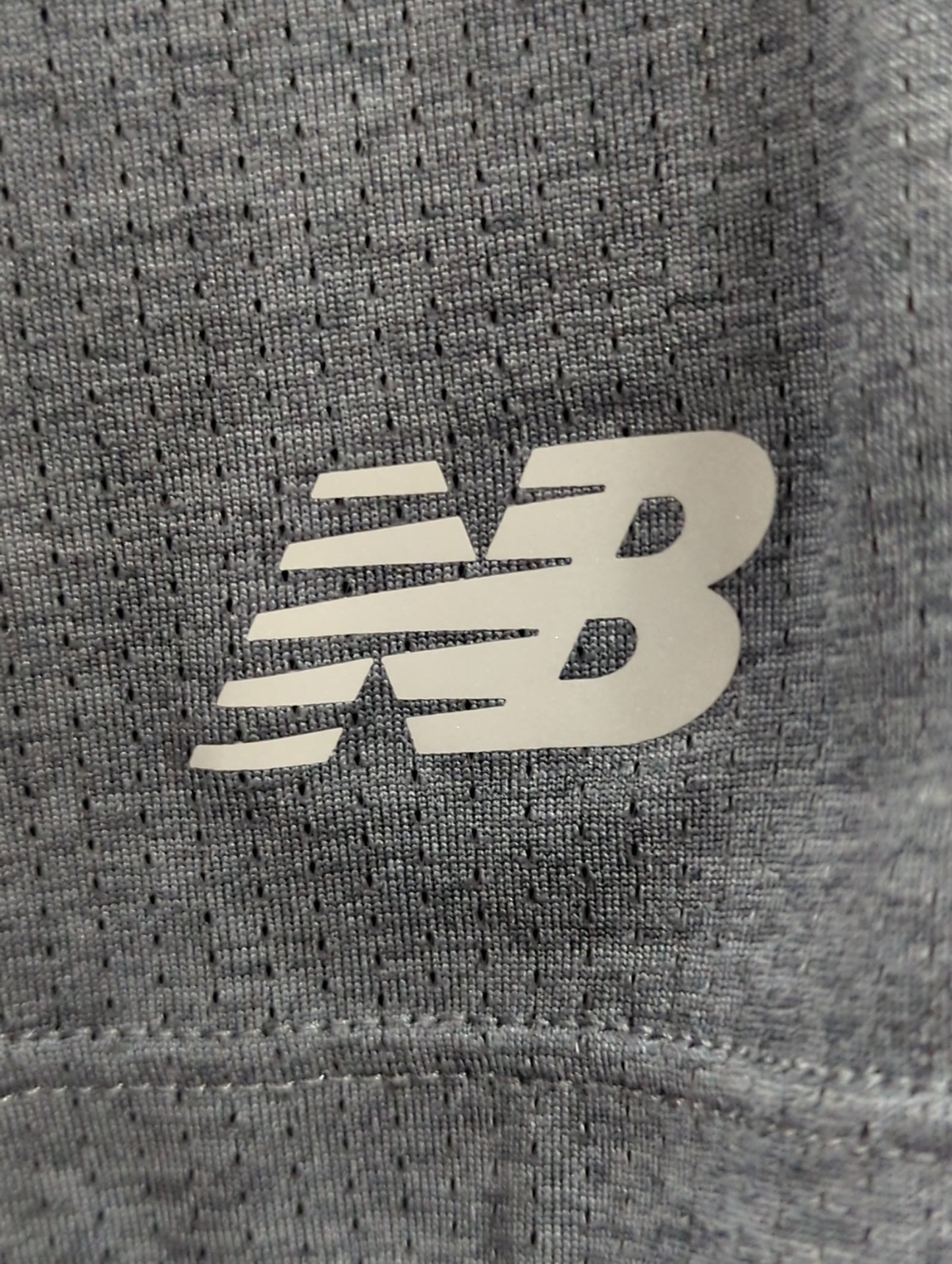Athletics グラフィック ショートスリーブTシャツ