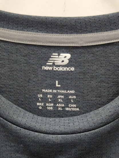 Athletics グラフィック ショートスリーブTシャツ