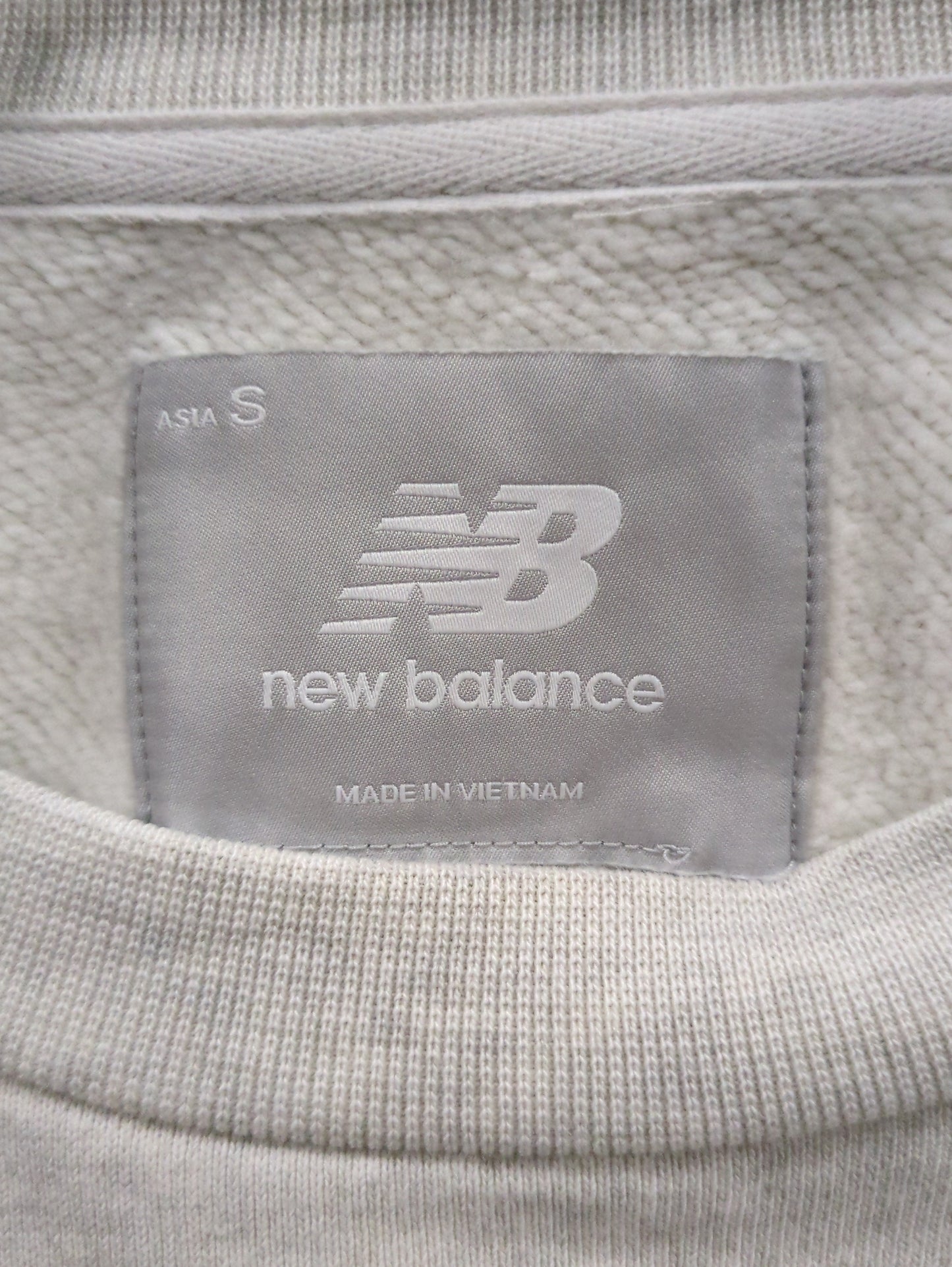 NB Grey クルースウェットシャツ