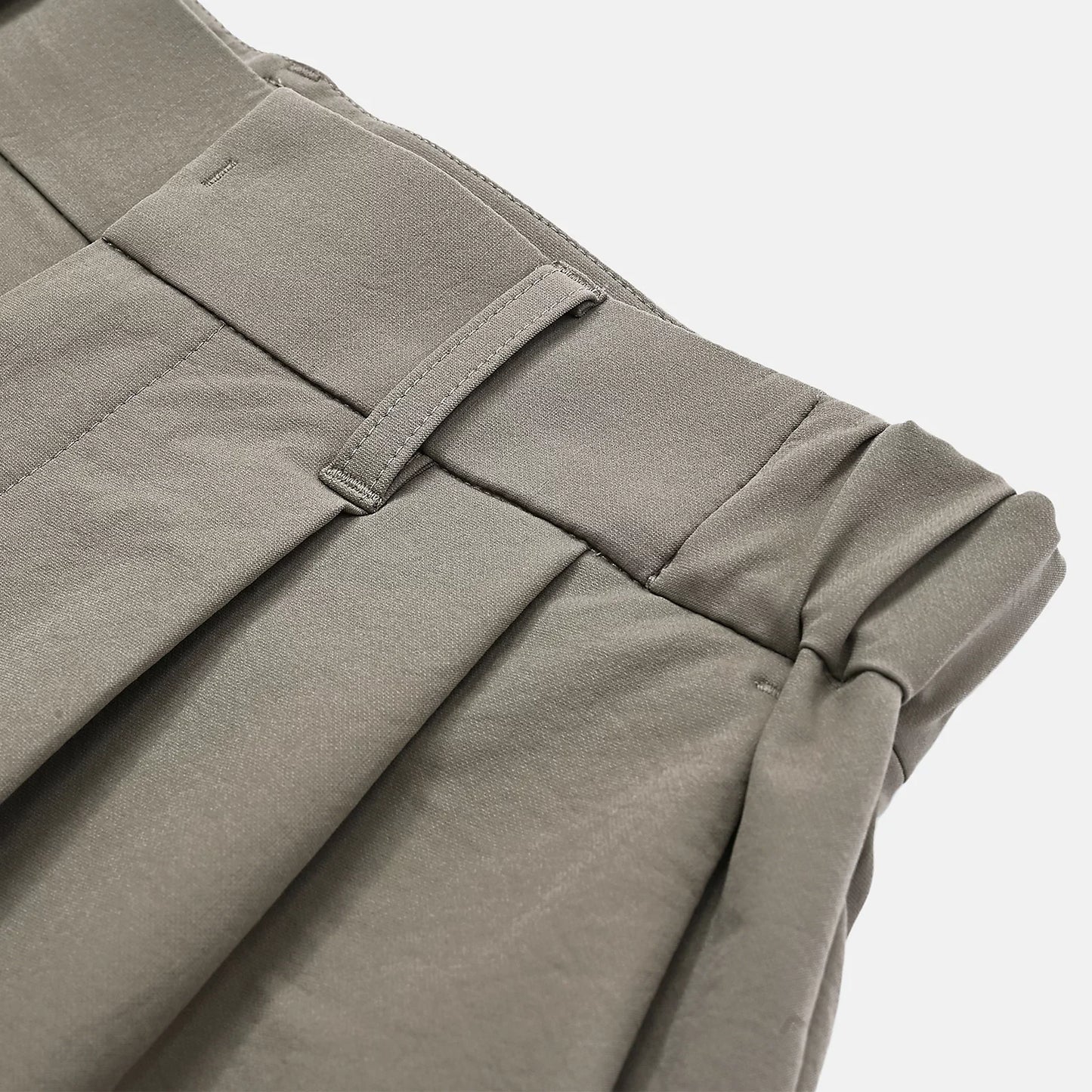 MET24 Tuck Slim Tapered Pants