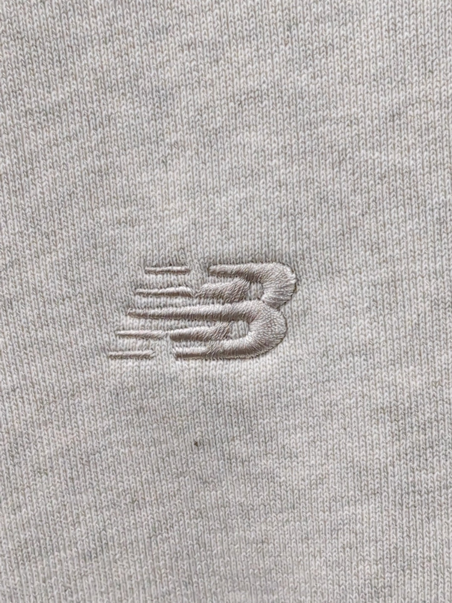 NB Grey クルースウェットシャツ