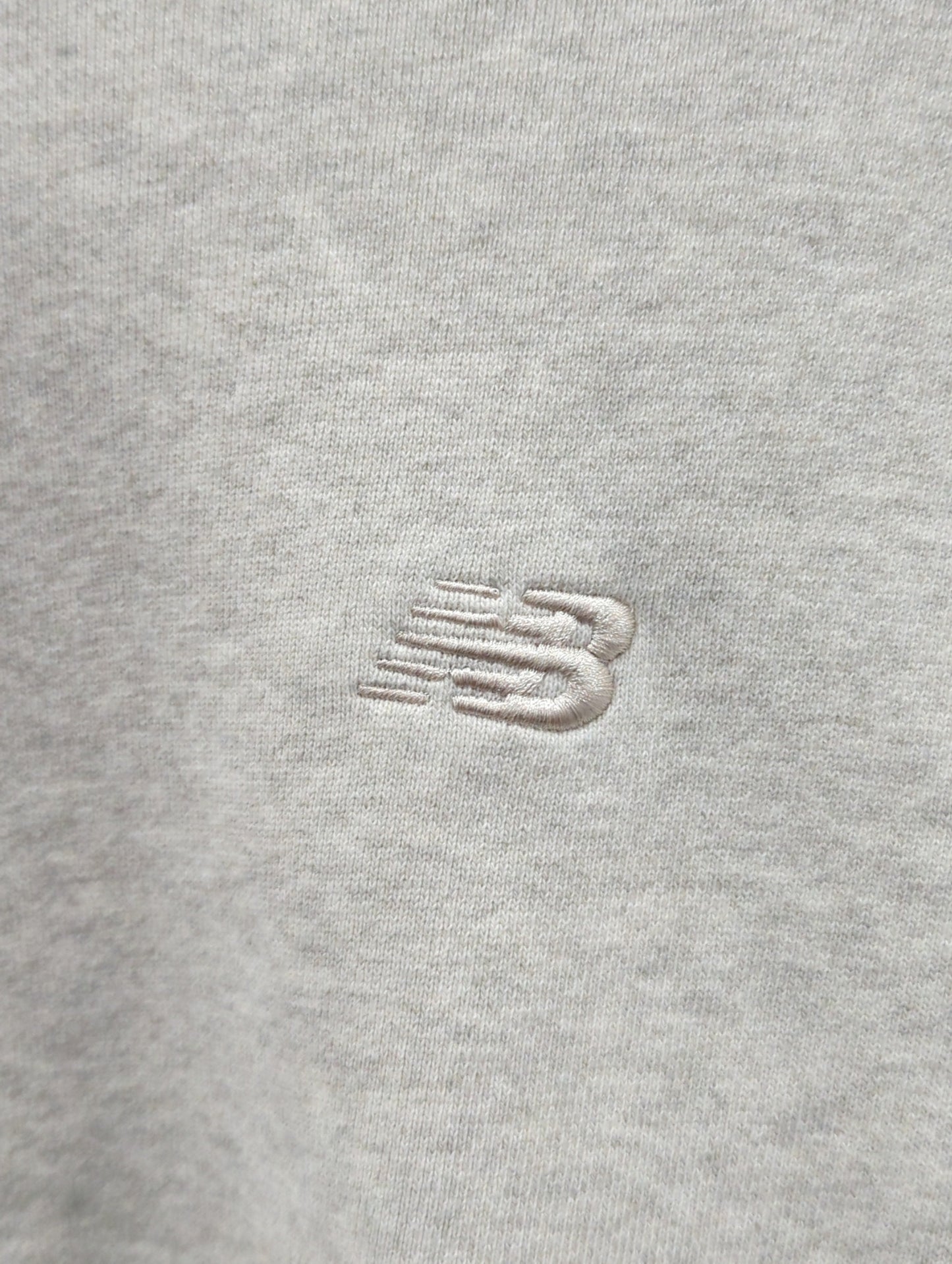 NB Grey クルースウェットシャツ