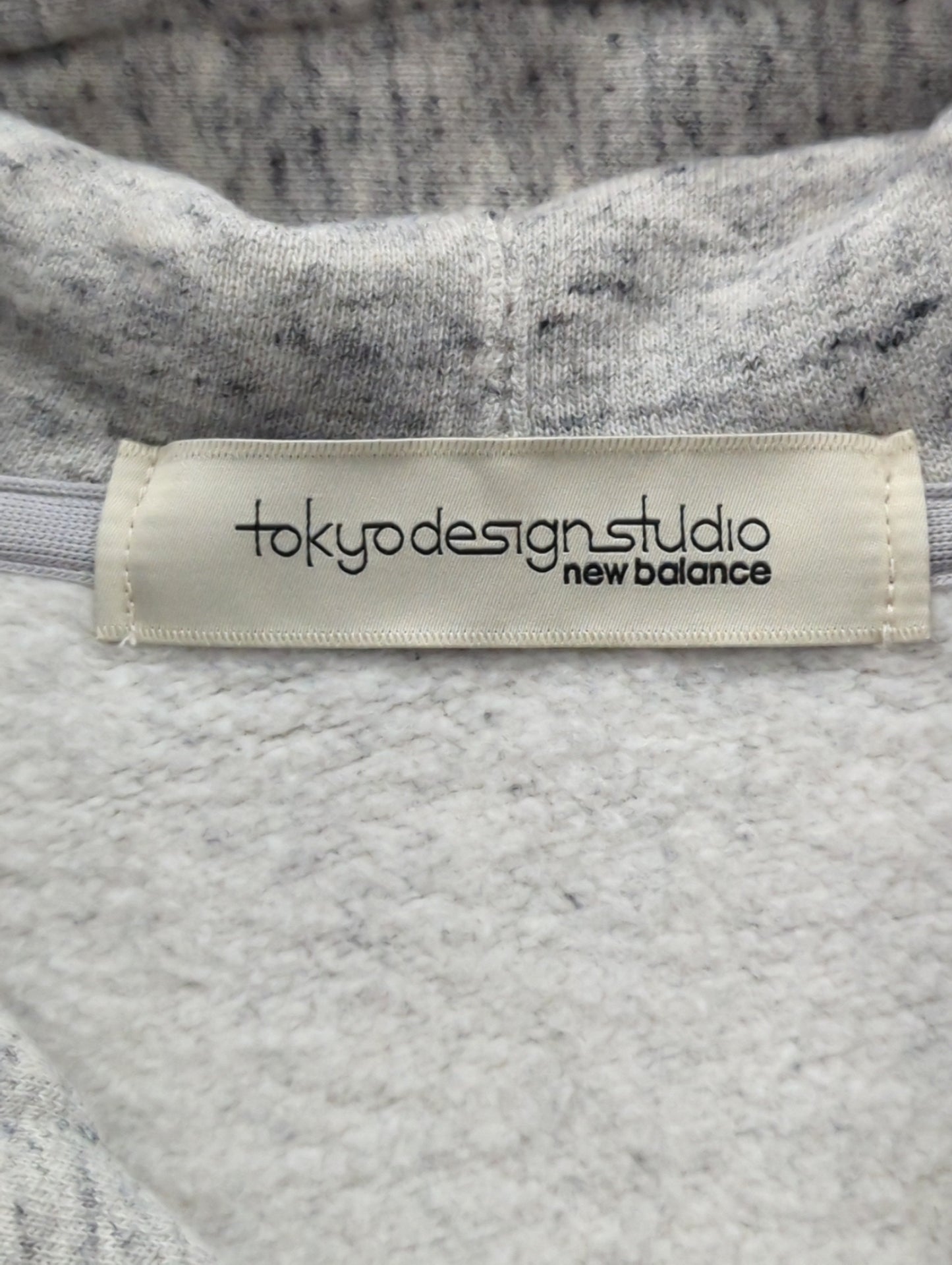 TOKYO DESIGN STUDIO New Balance フルジップスウェットフーディ
