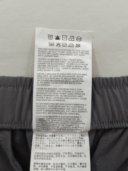 NB GREY テーパードパンツ