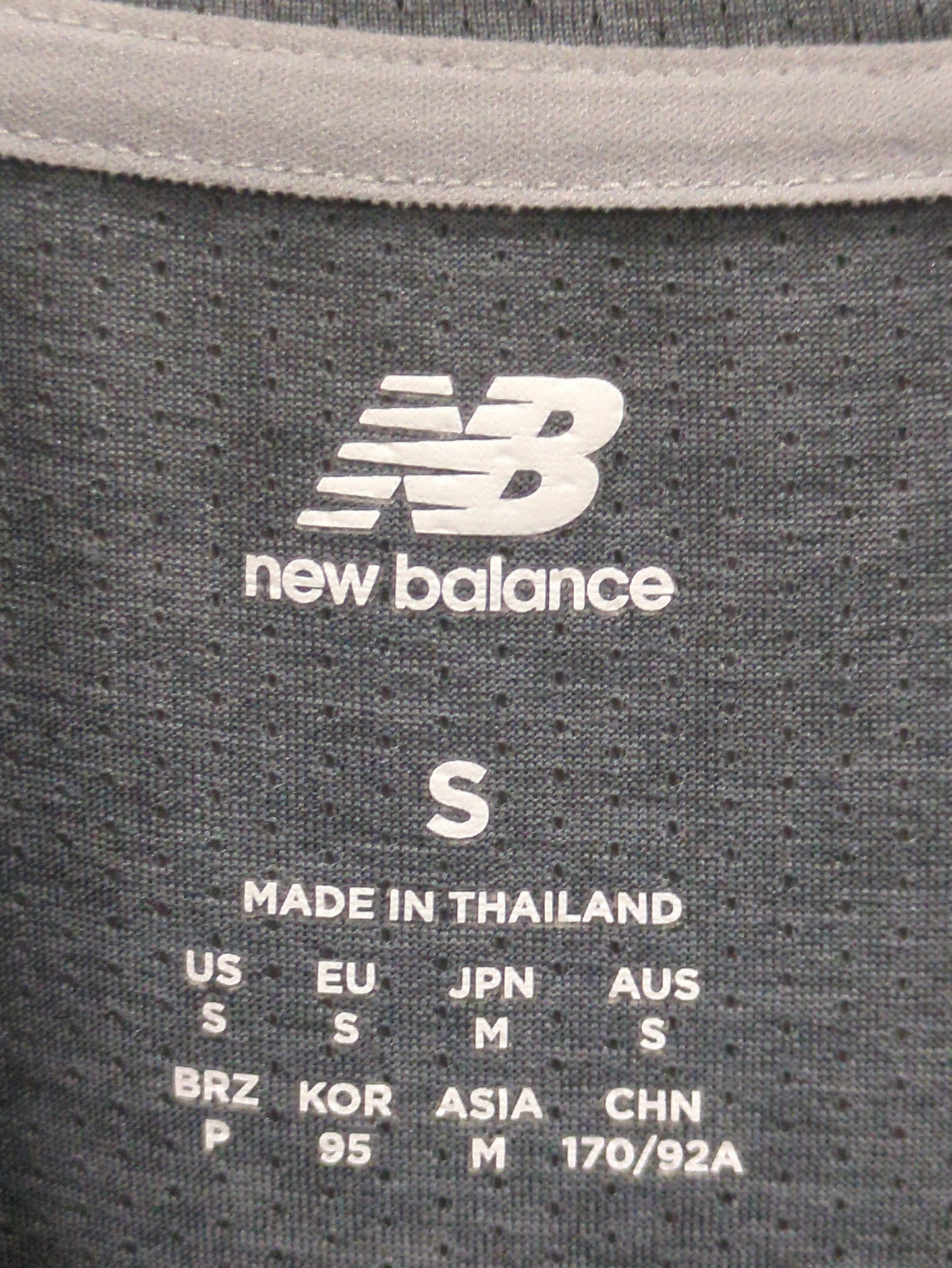 Athletics グラフィック ショートスリーブTシャツ