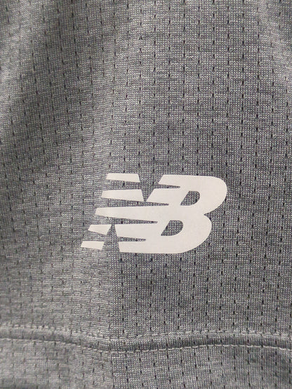 Athletics グラフィック ショートスリーブTシャツ