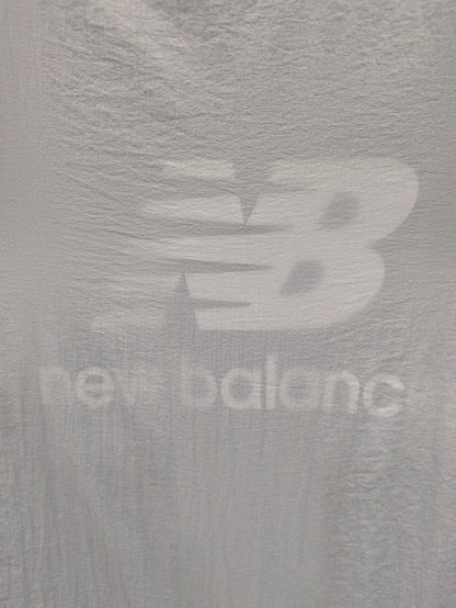 NB Grey ウーブン Tシャツ
