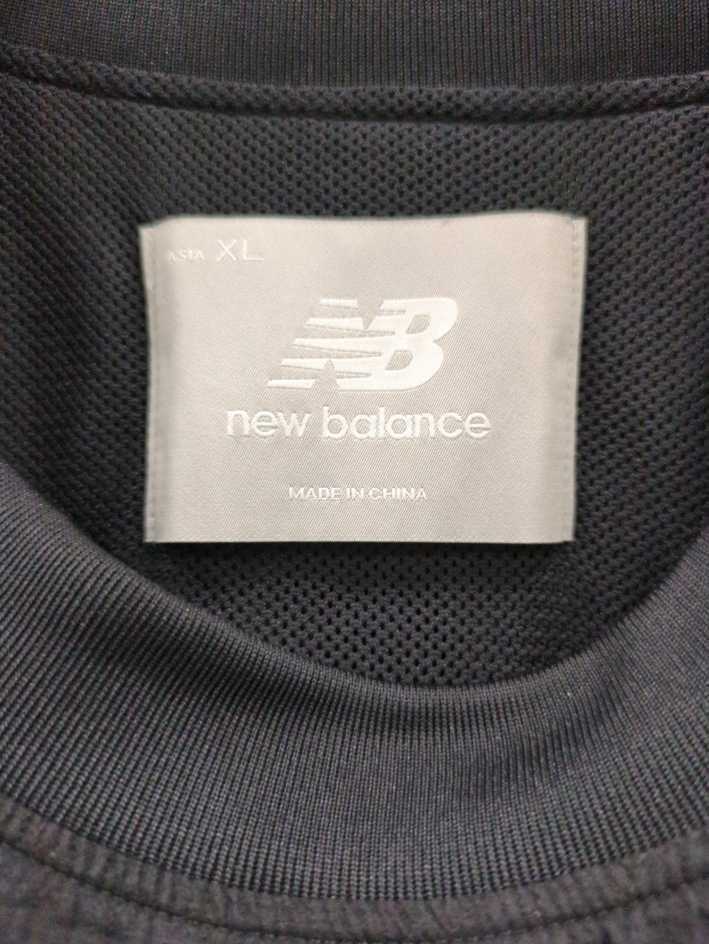 NB Grey ウーブン Tシャツ