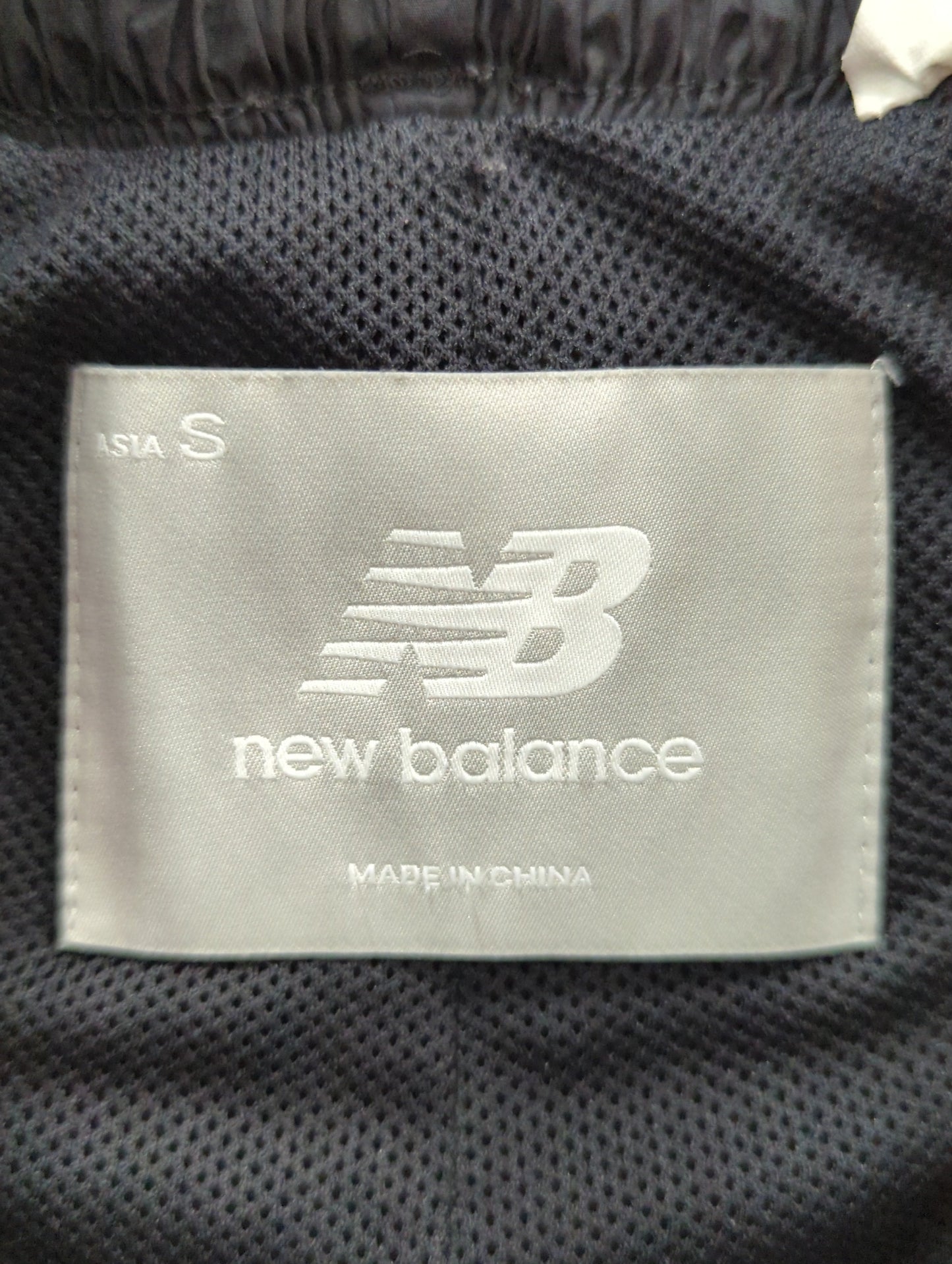 NB GREYテーパードパンツ