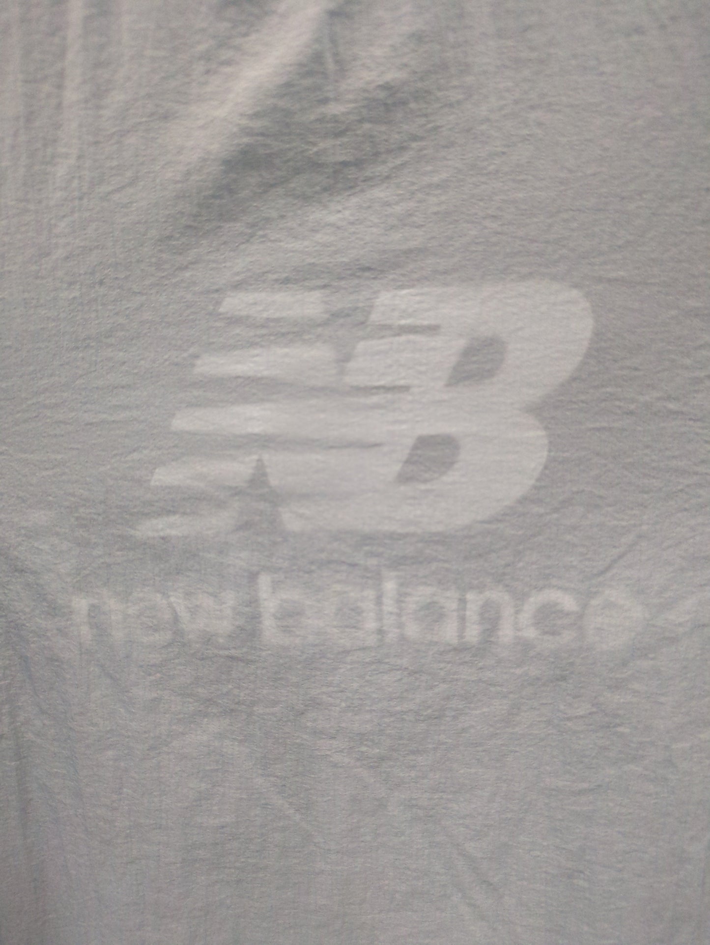 NB Grey ウーブン Tシャツ