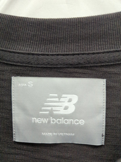 NB GREY Tシャツ