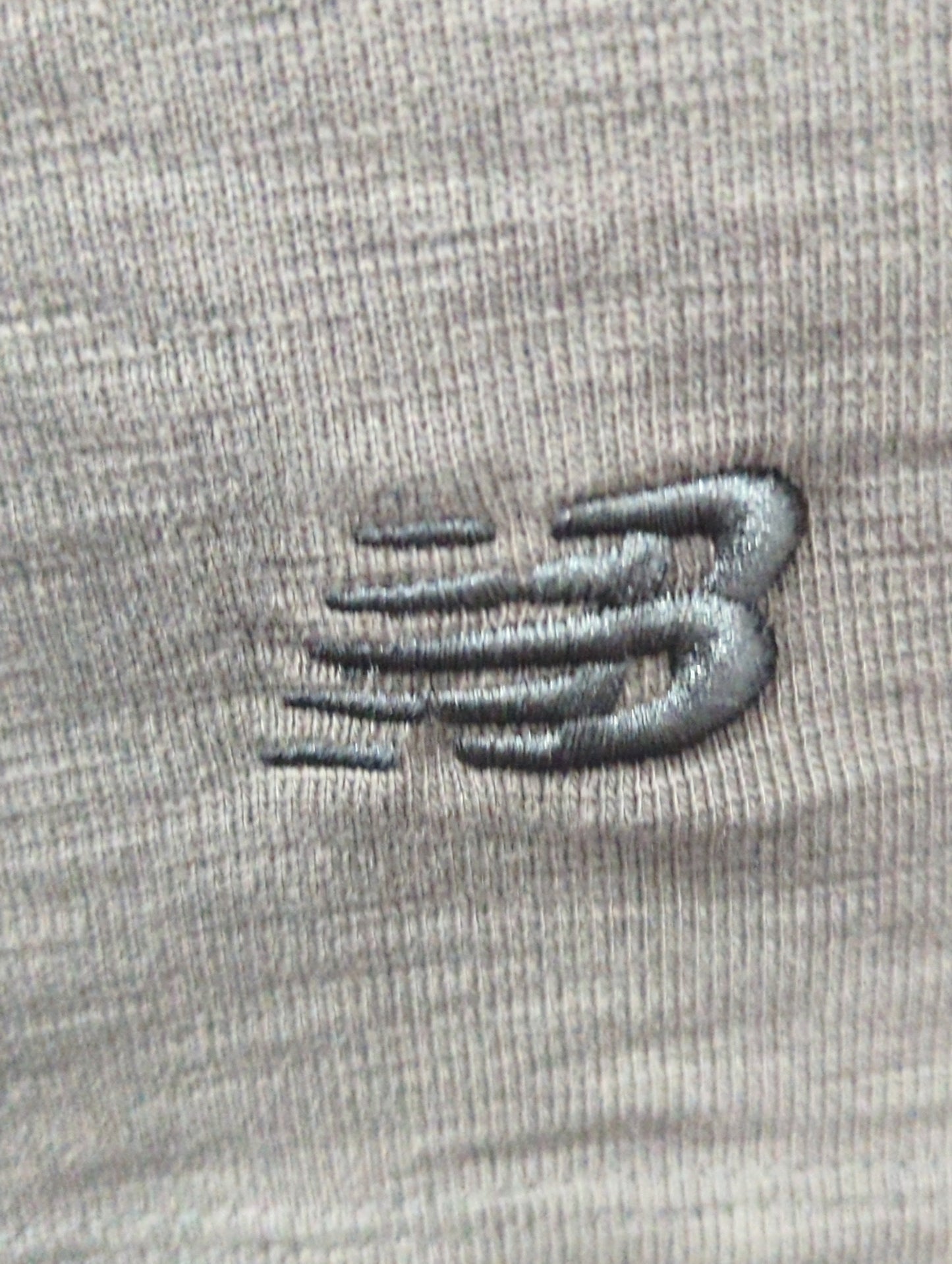 NB GREY Tシャツ