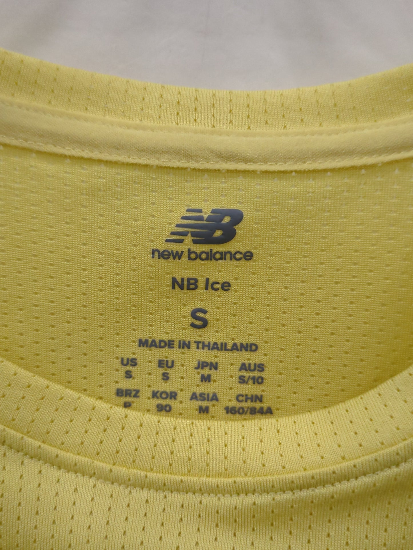 Athletics グラフィックショートスリーブTシャツ
