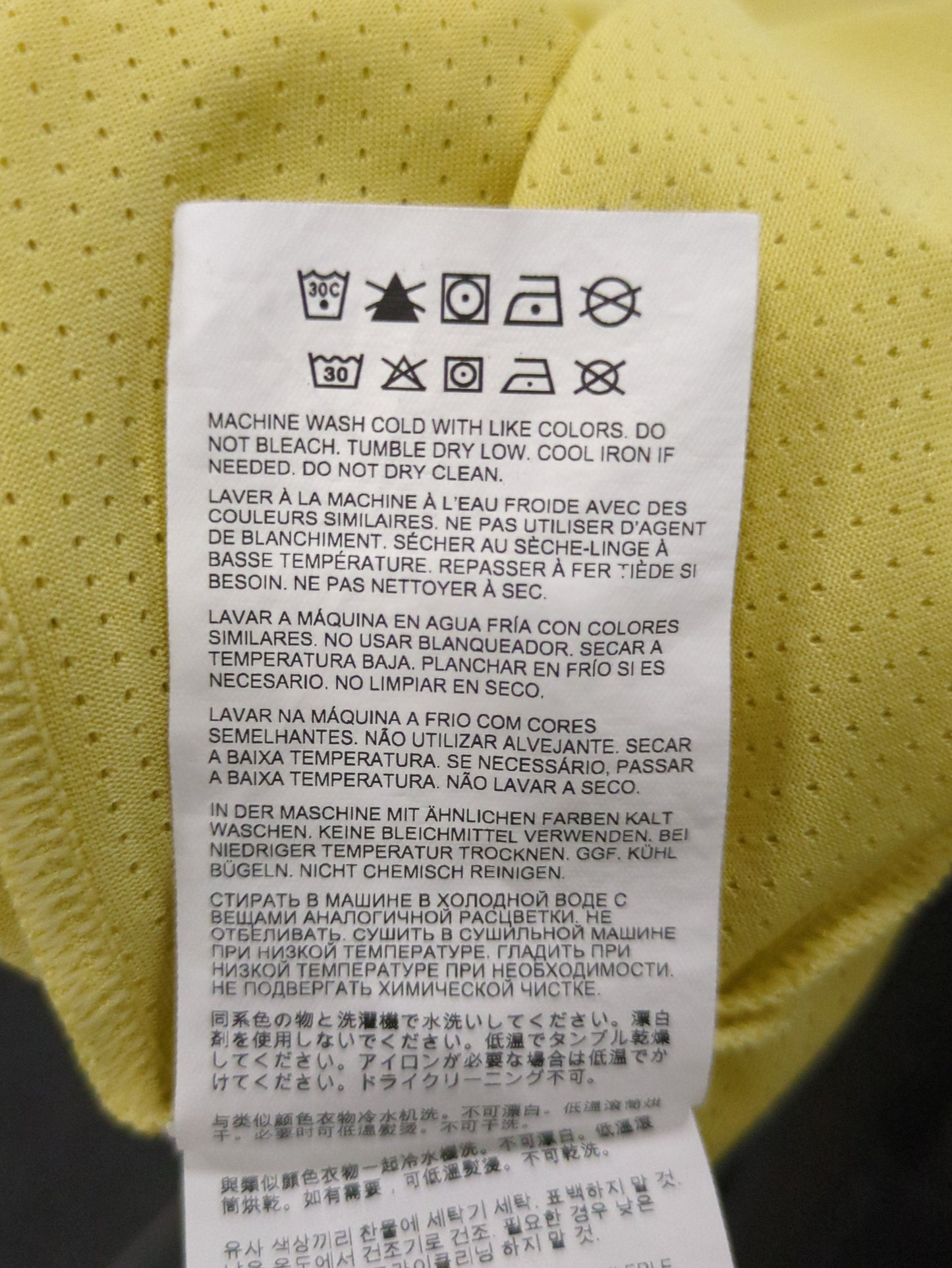Athletics グラフィックショートスリーブTシャツ
