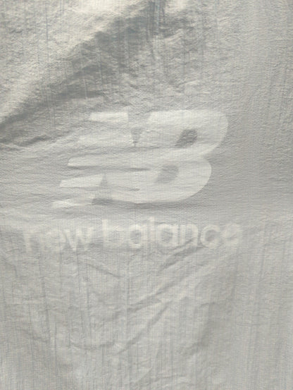 NB Grey ウーブン Tシャツ