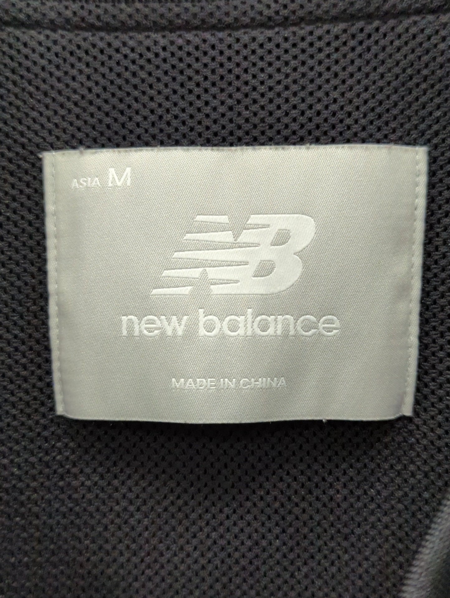 NB Grey ウーブン Tシャツ