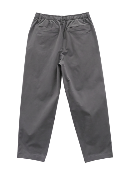 NB GREY テーパードパンツ