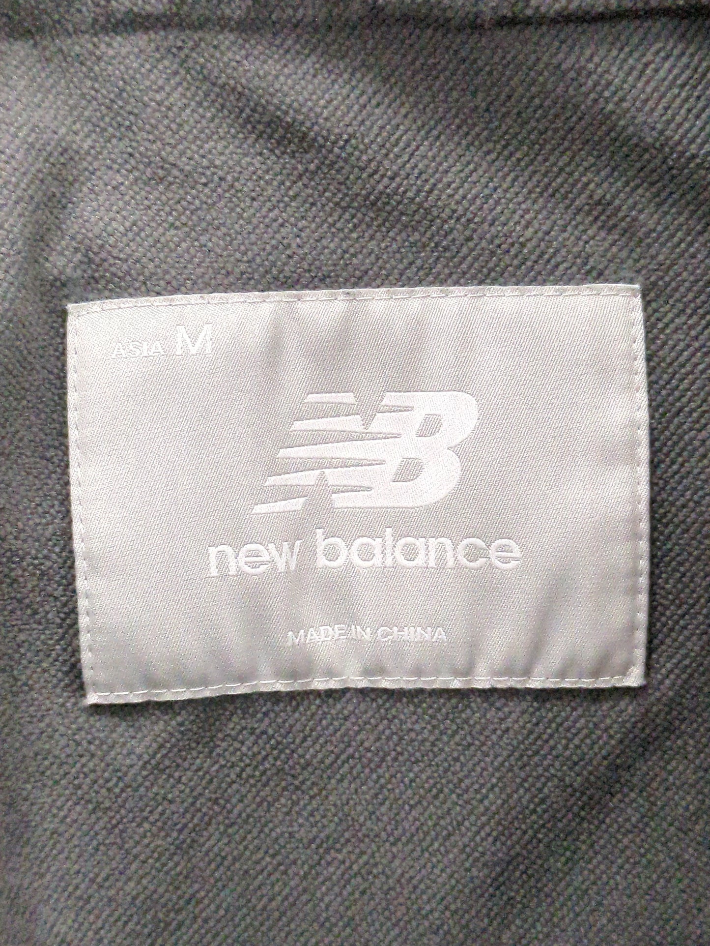 NB GREY テーパードパンツ