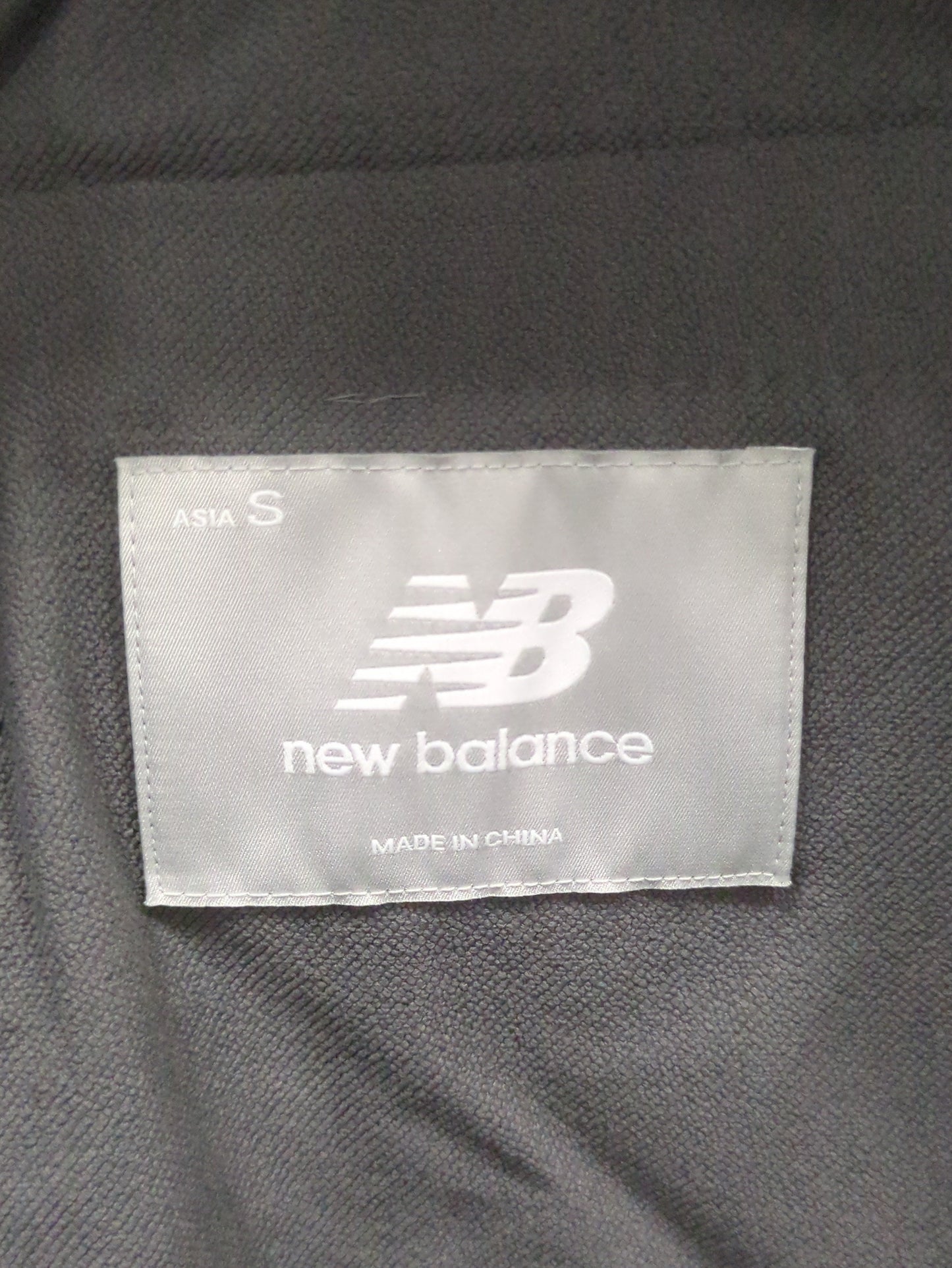 NB GREY テーパードパンツ