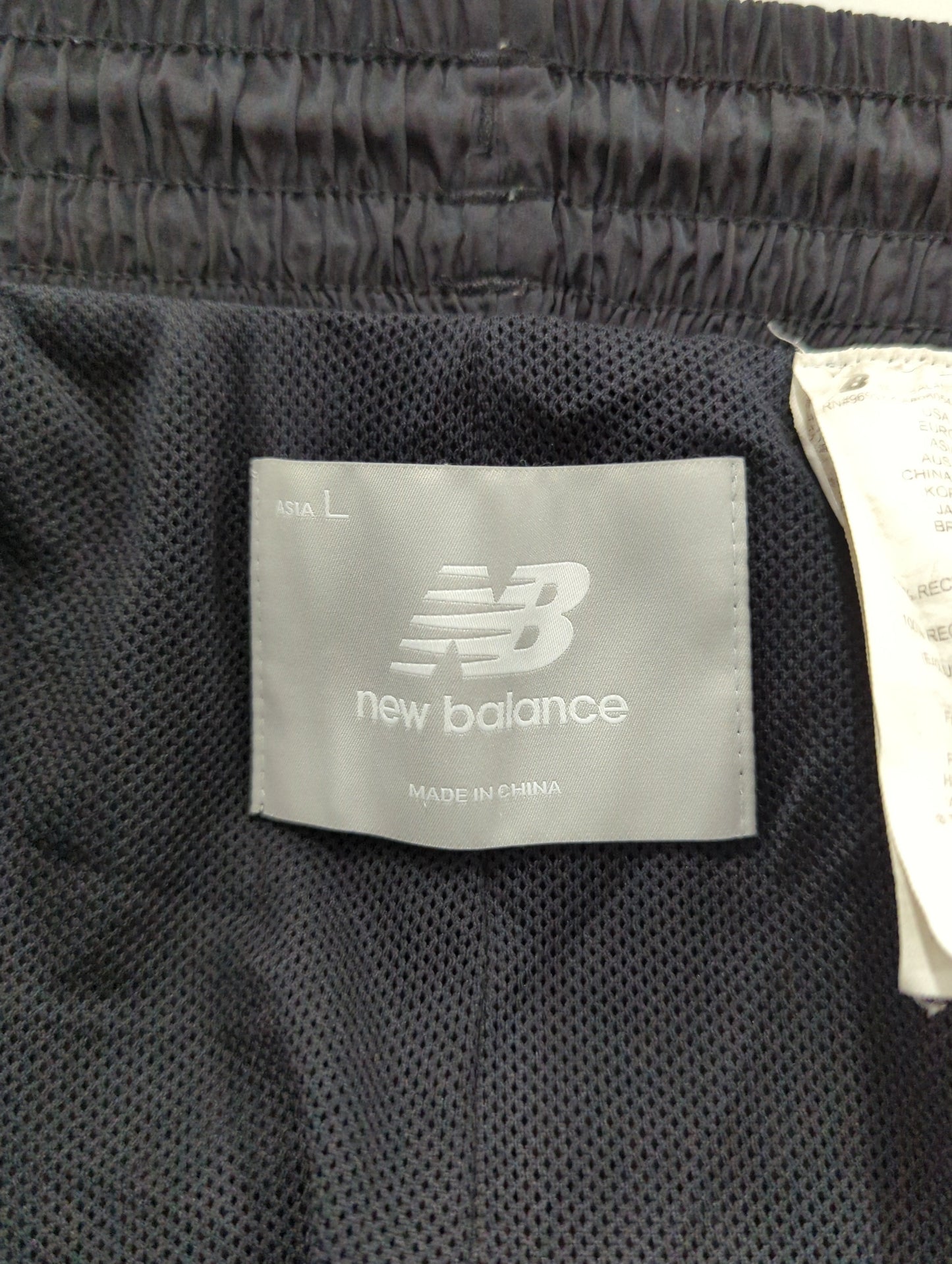 NB GREYテーパードパンツ