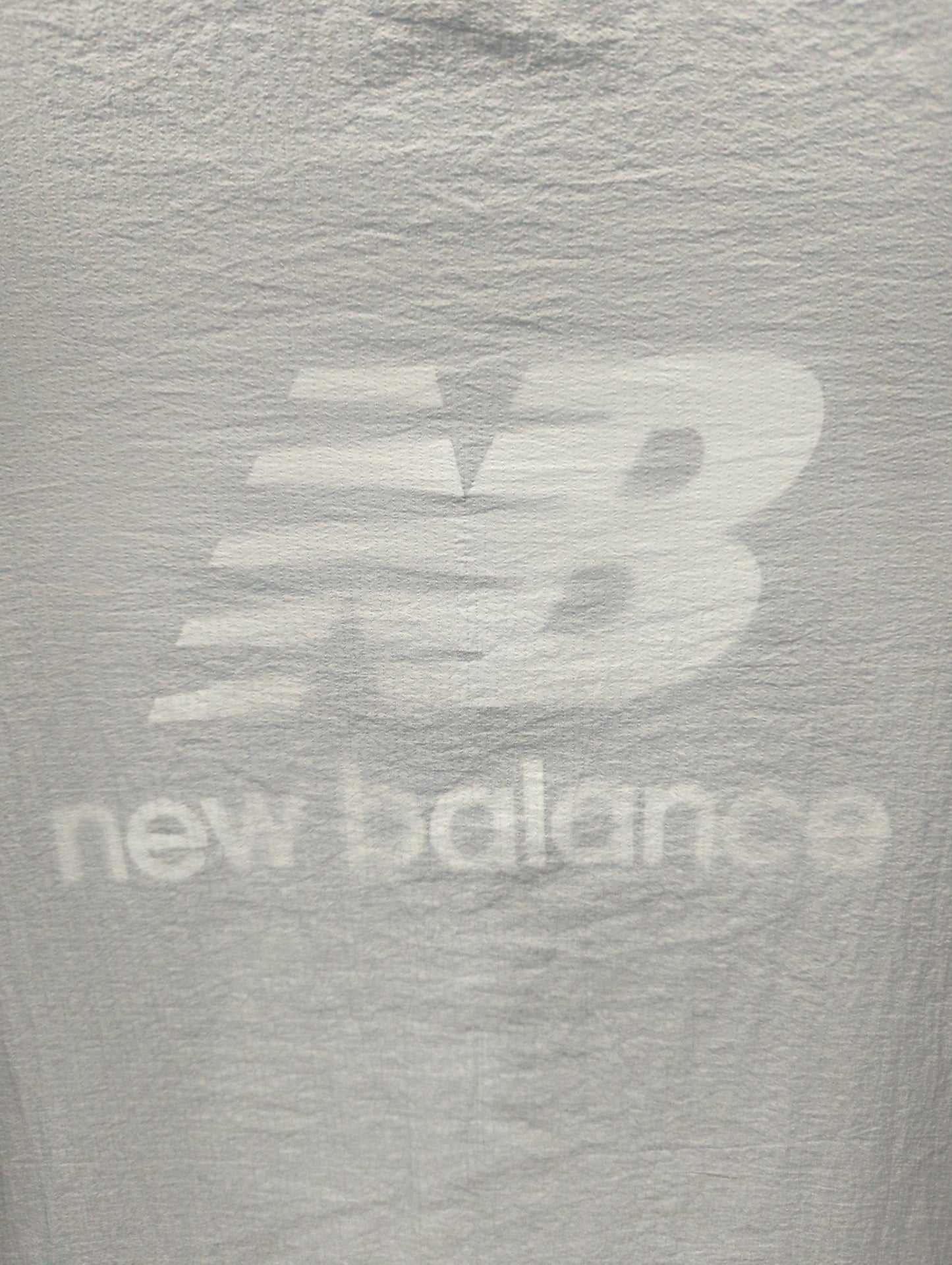 NB Grey ウーブン Tシャツ