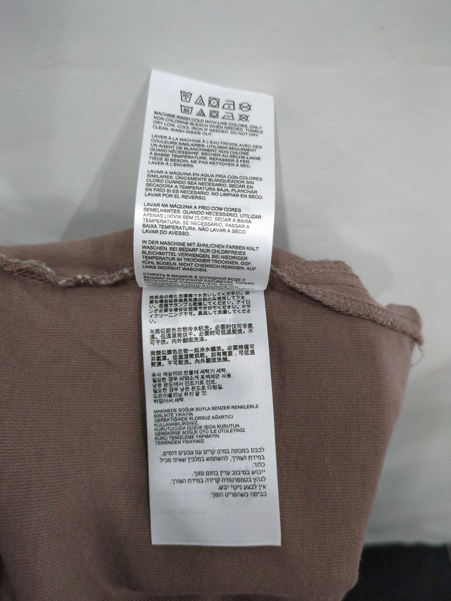 AthleticsグラデーションシューズショートスリーブTシャツ