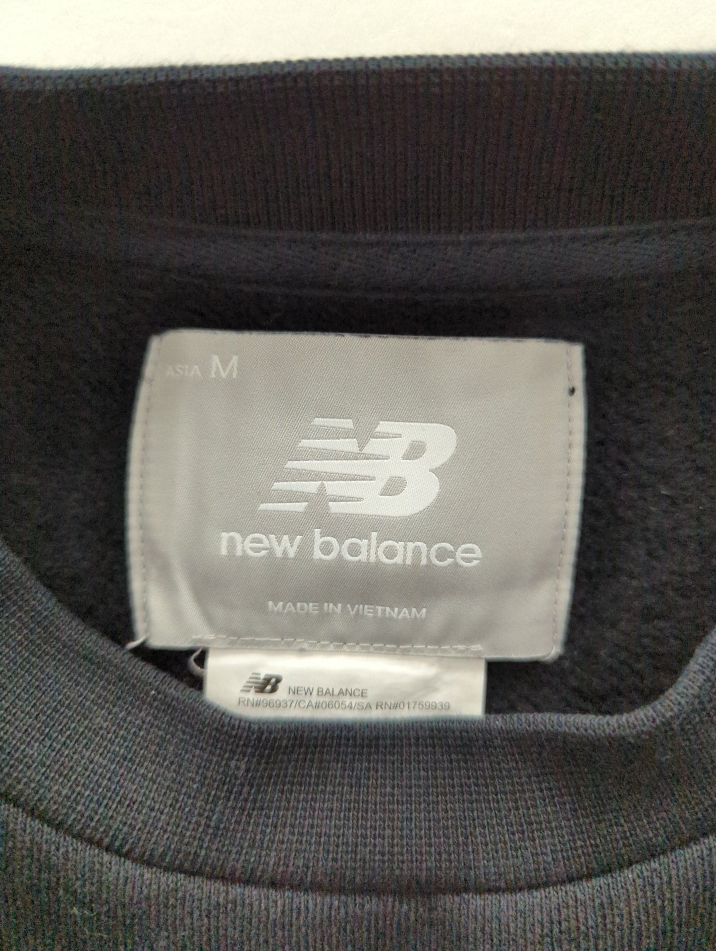 NB Grey クルースウェットシャツ