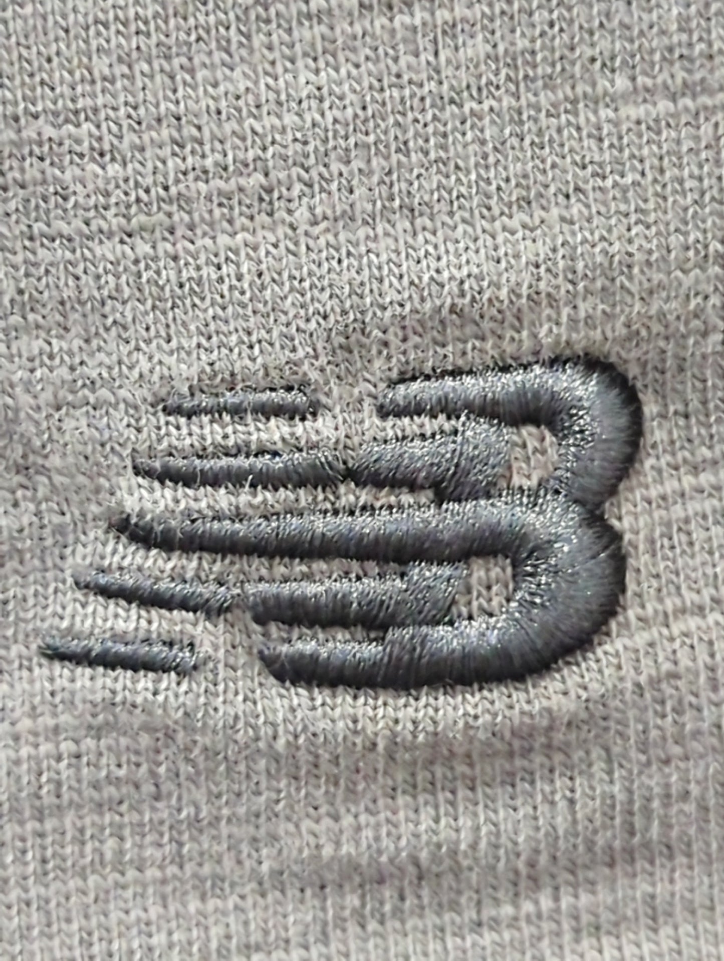 NB GREY Tシャツ