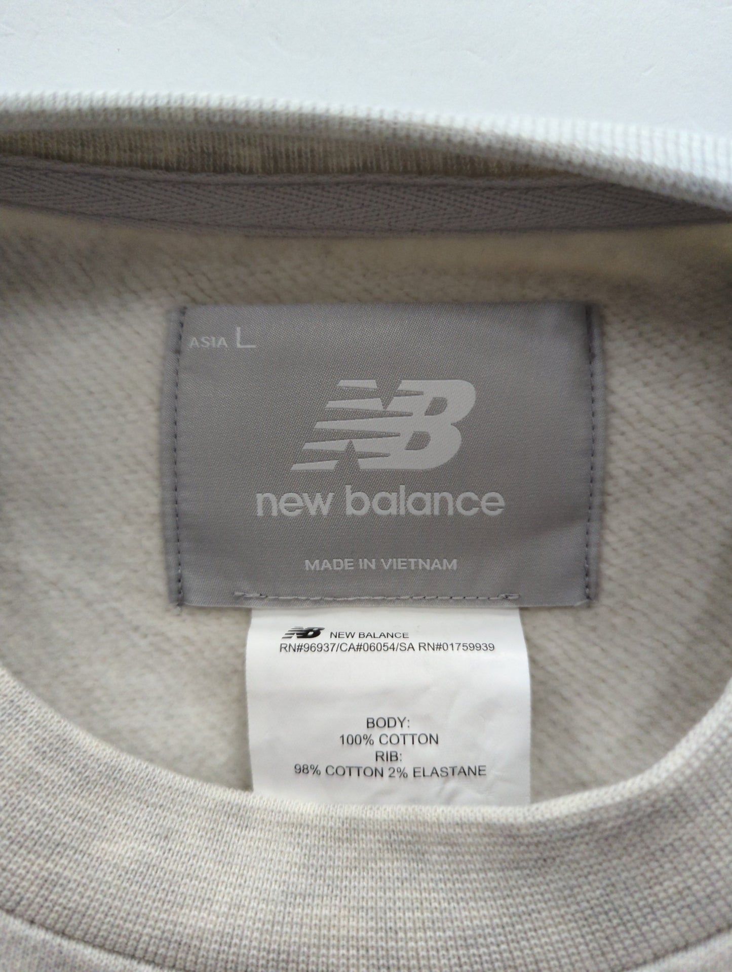 NB Grey クルースウェットシャツ