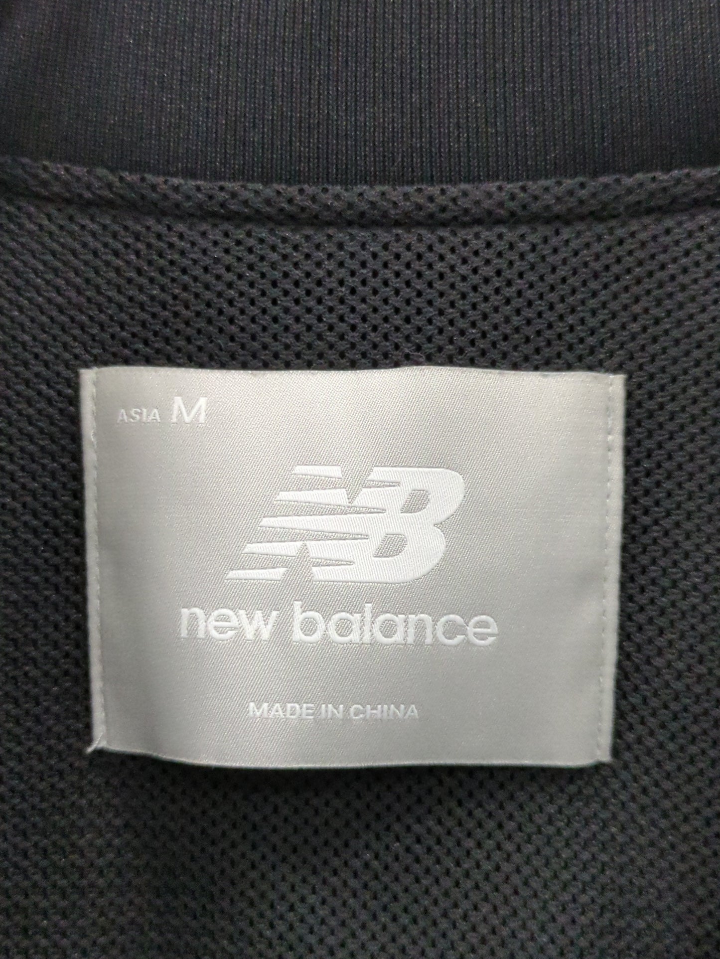 NB Grey ウーブン Tシャツ