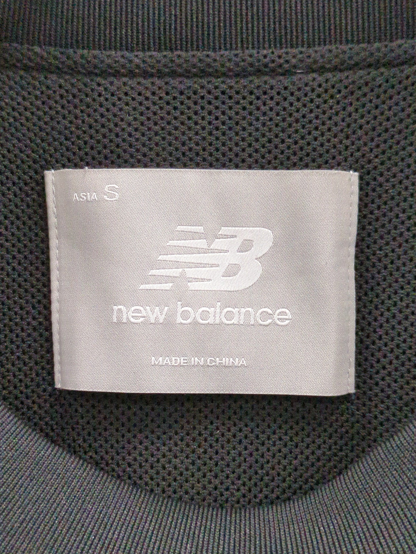 NB Grey ウーブン Tシャツ