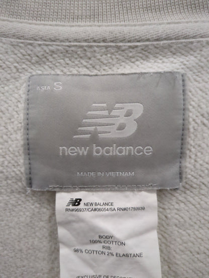 NB Grey クルースウェットシャツ