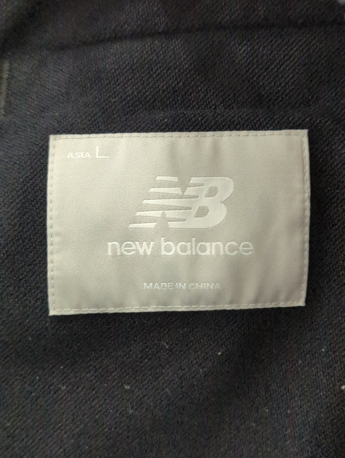 NB GREY テーパードパンツ