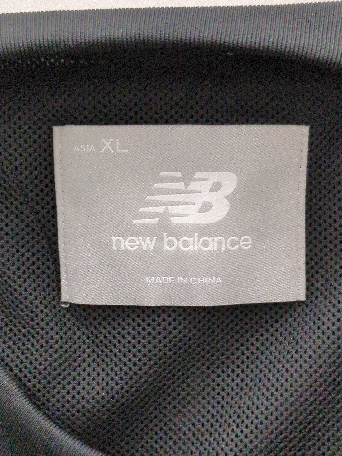 NB Grey ウーブン Tシャツ
