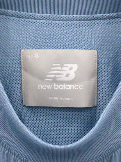 NB Grey ウーブン Tシャツ