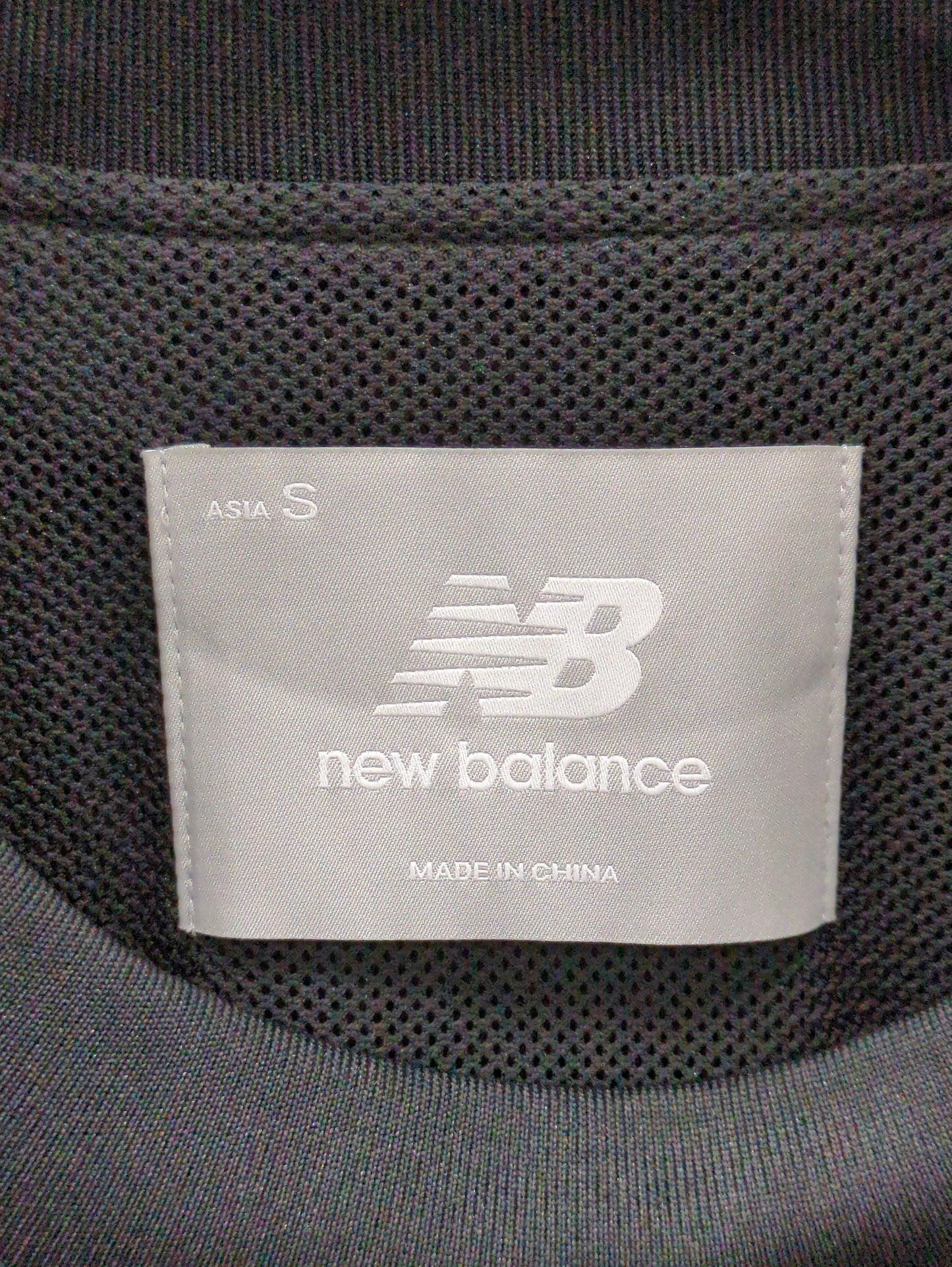 NB Grey ウーブン Tシャツ