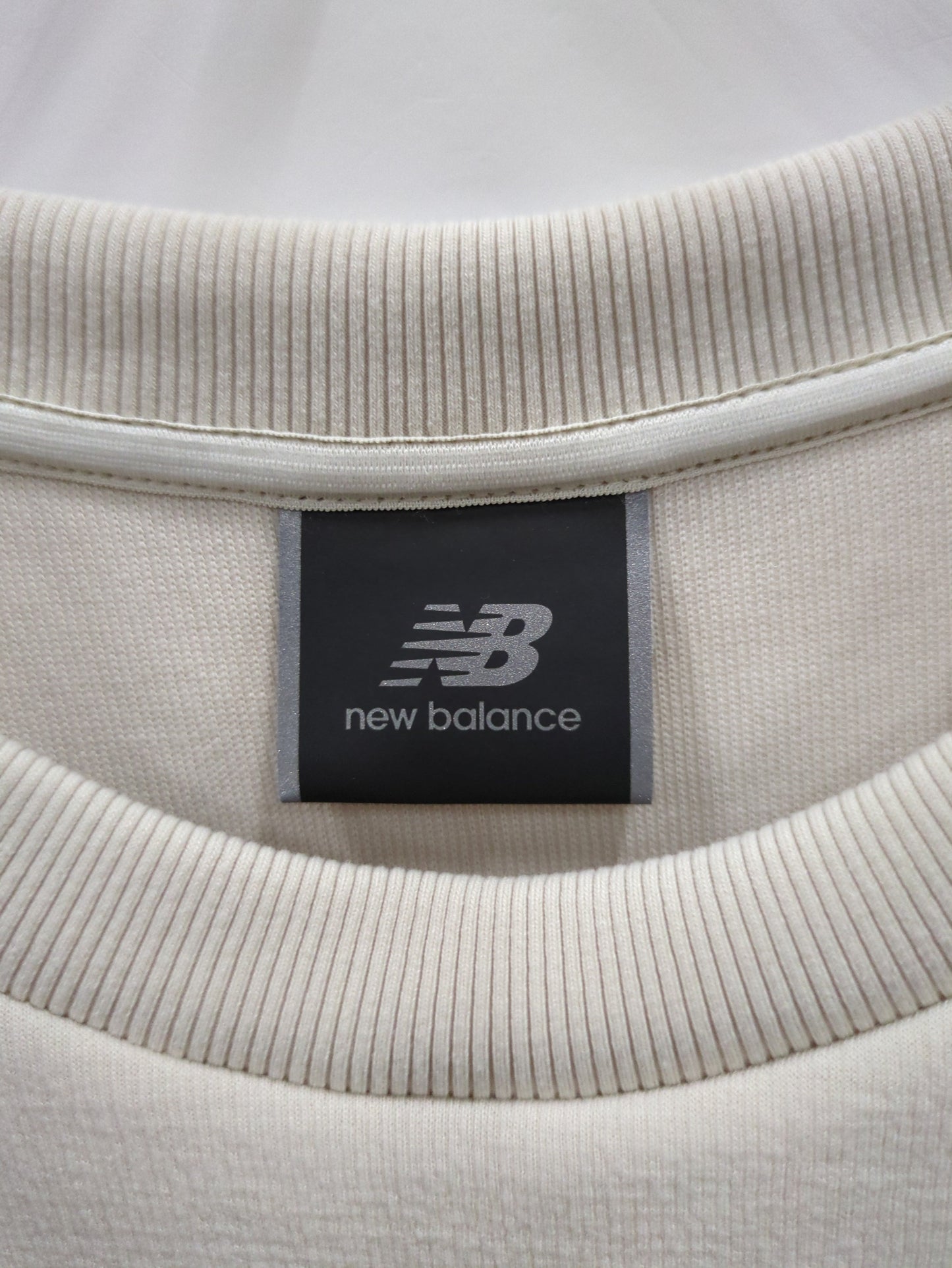 MET24 Women Pullover