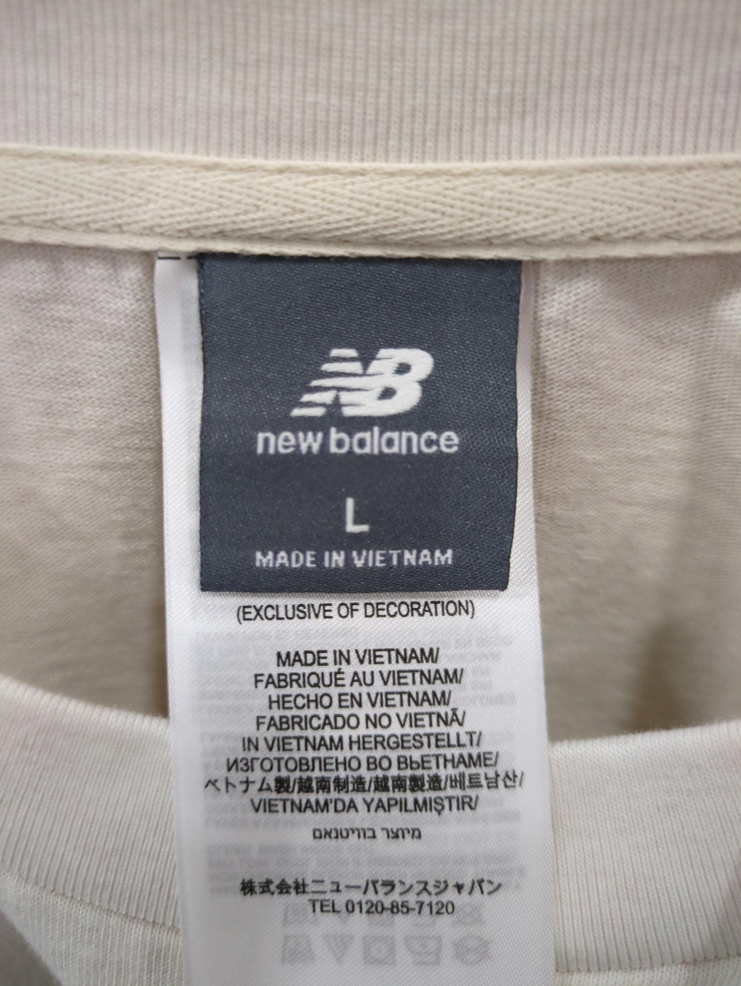 エンボスグラフィック ジャージショートスリーブTシャツ