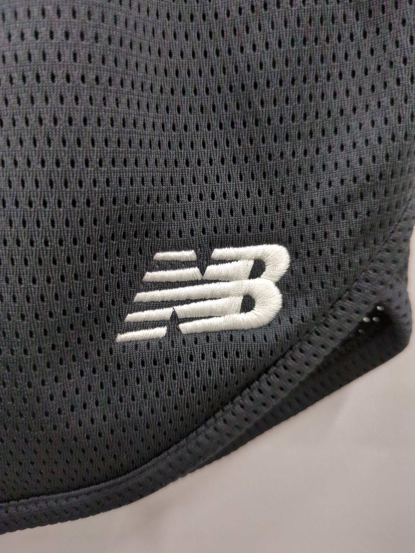 Athletics メッシュショーツ4インチ