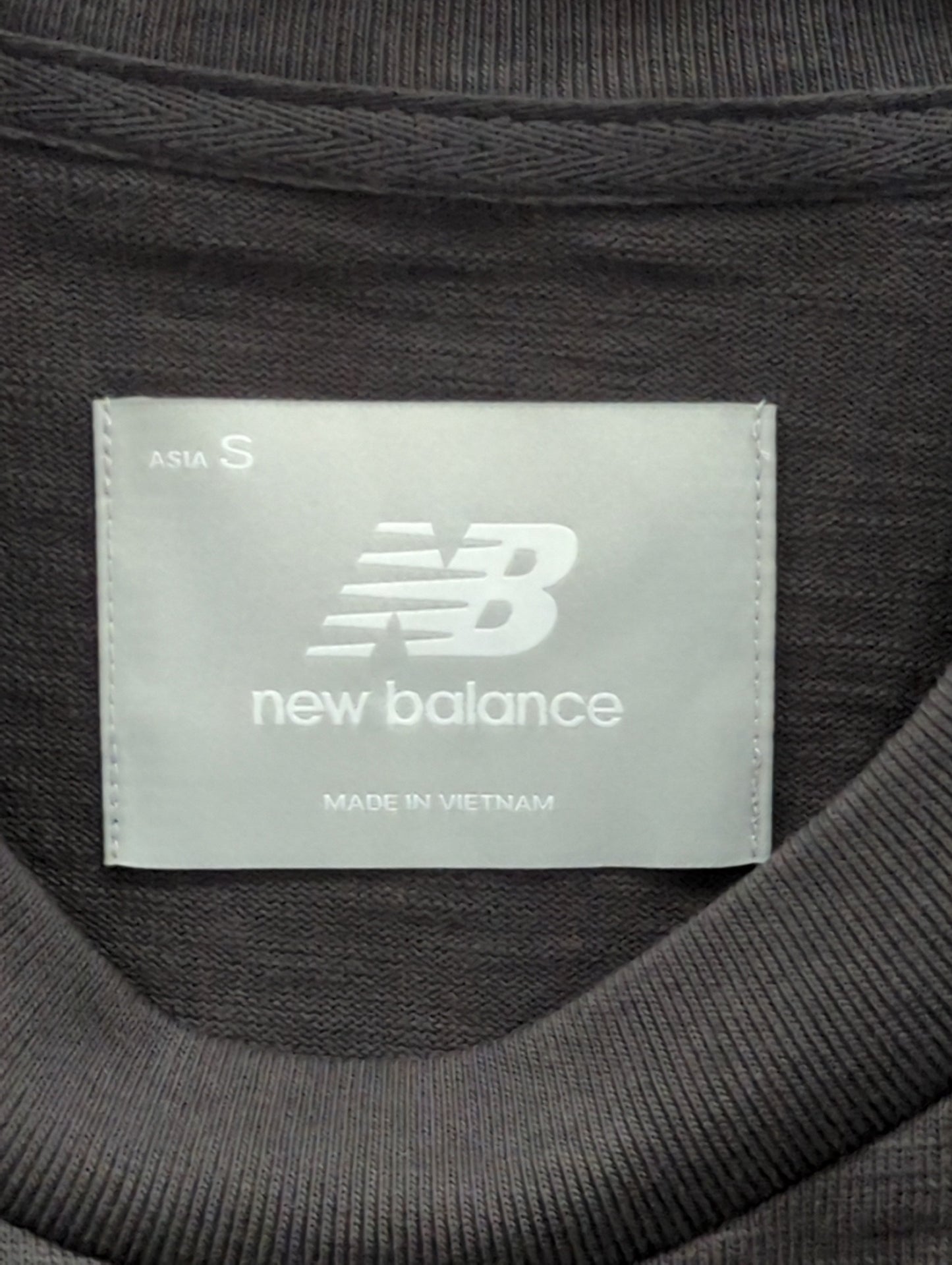 NB GREY Tシャツ