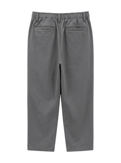NB GREY テーパードパンツ