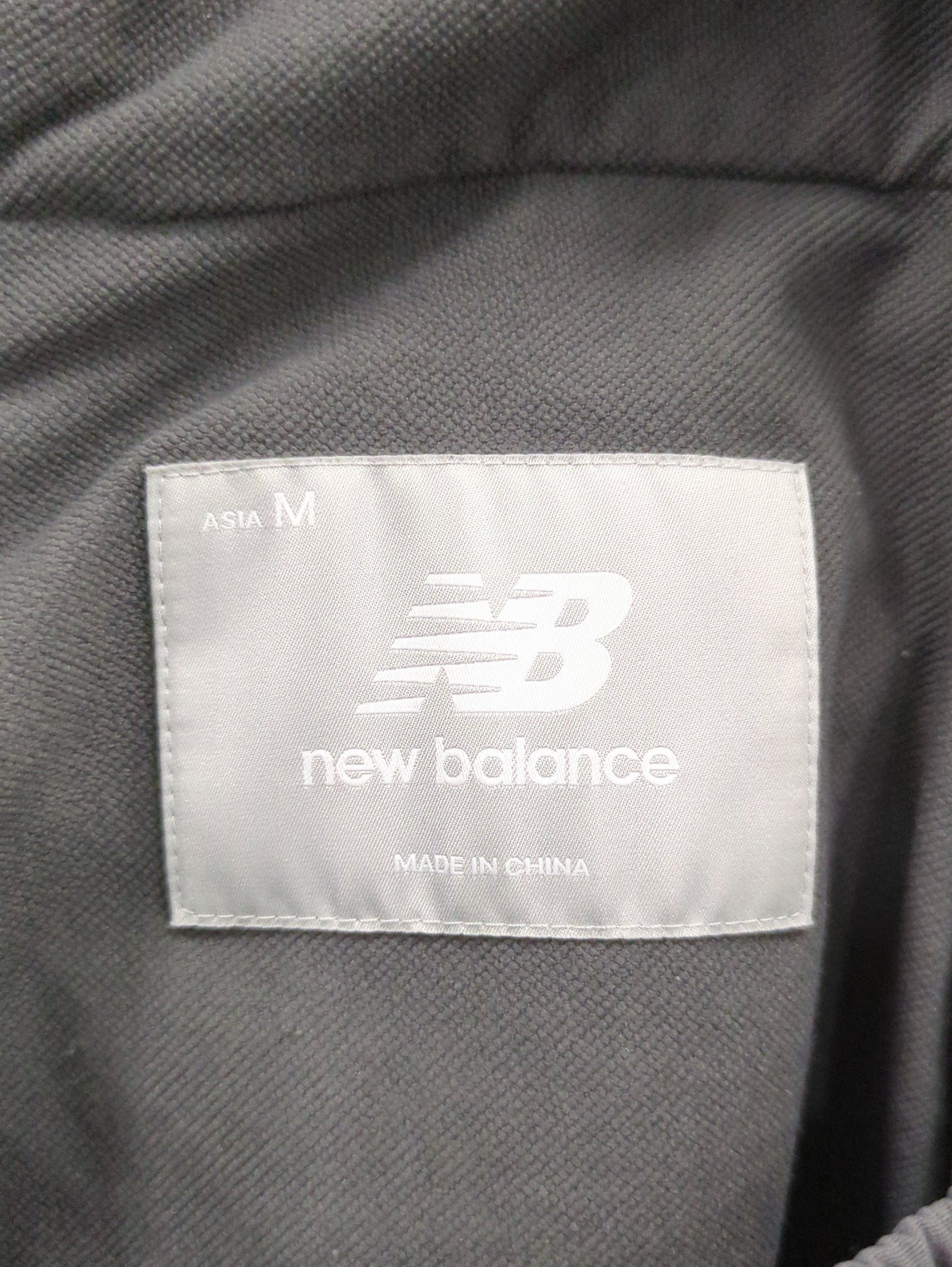 NB GREY テーパードパンツ