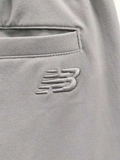NB GREY テーパードパンツ