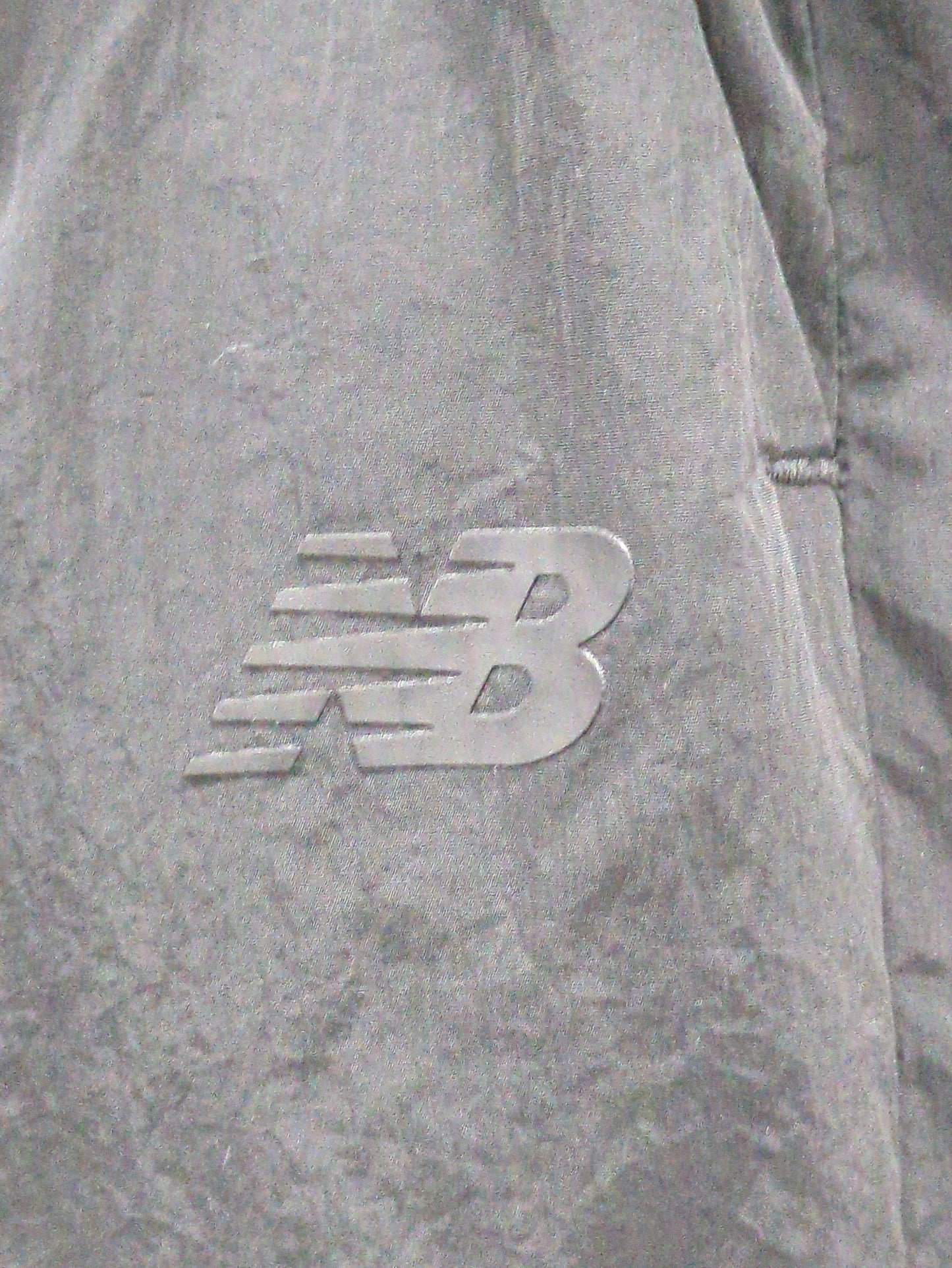 NB GREYテーパードパンツ