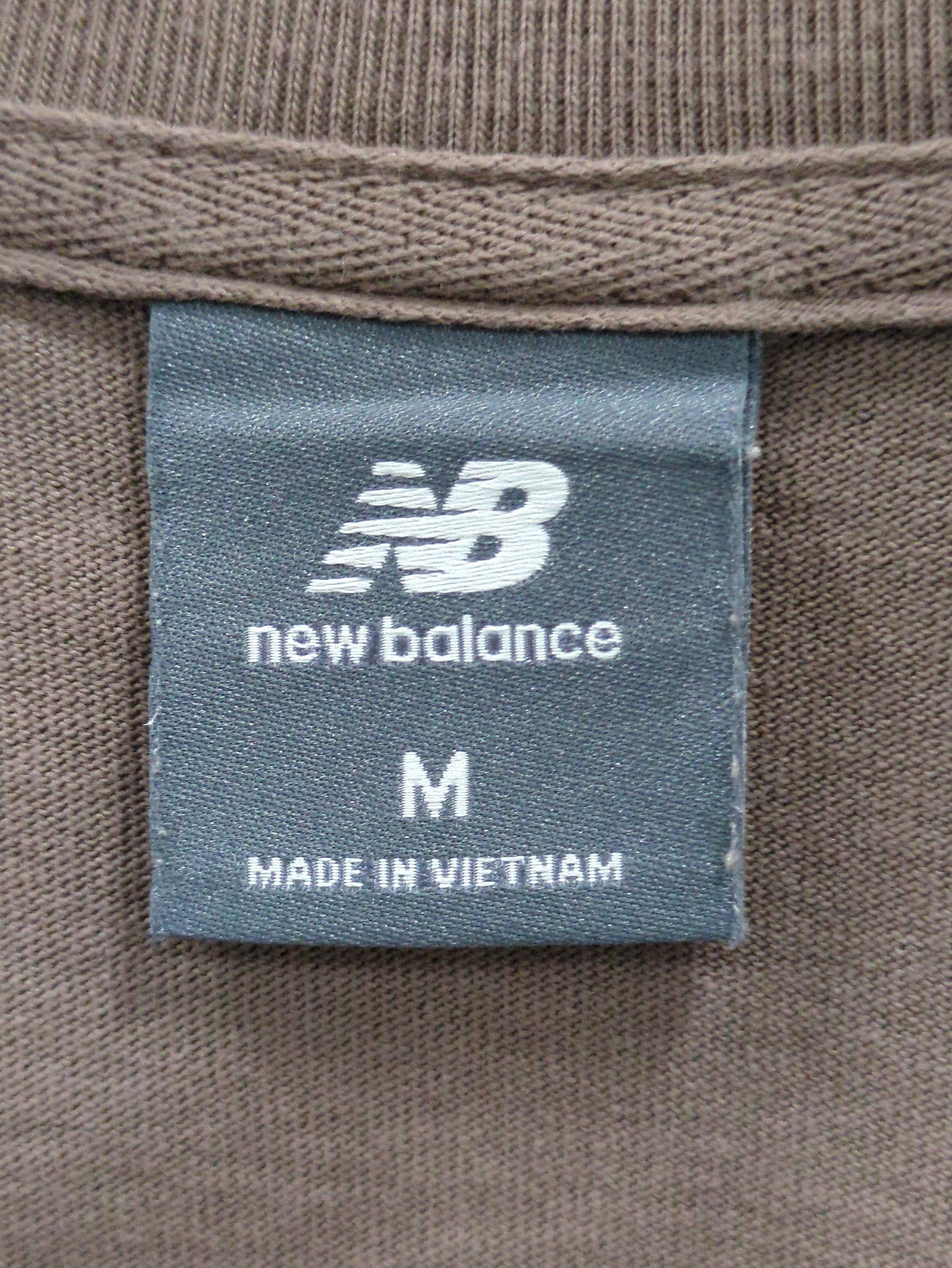AthleticsグラデーションシューズショートスリーブTシャツ